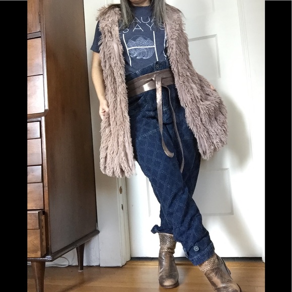 Greylin Faux Fur / Faux Feather Long Vest - so soft! - Picture 10 of 16